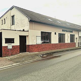 Prodej kanceláře 260 m&sup2; Zápy