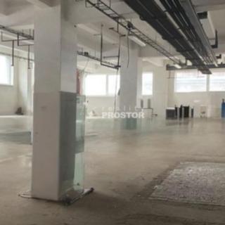 Pronájem skladu 1000 m² Králův Dvůr