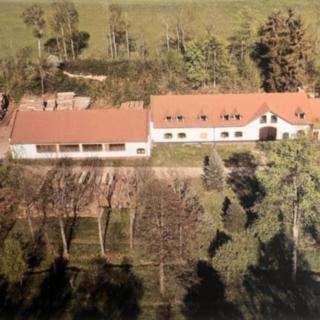 Pronájem skladu 1 000 m² Česká Bělá, Česká Bělá