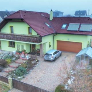 Prodej rodinného domu 184 m² Planá