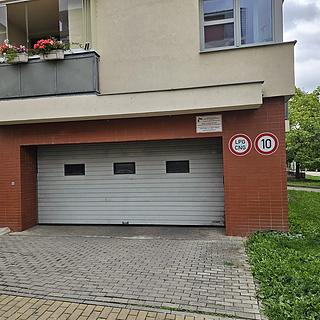 Pronájem parkovacího místa 23 m² Plzeň