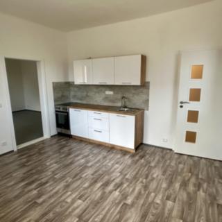 Pronájem bytu 2+1 57 m² Plzeň