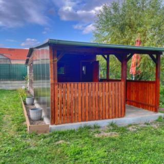 Prodej zahrady 326 m² Tlučná
