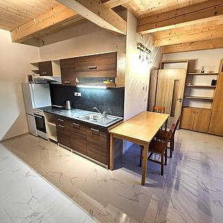 Pronájem rodinného domu 68 m² Kolinec