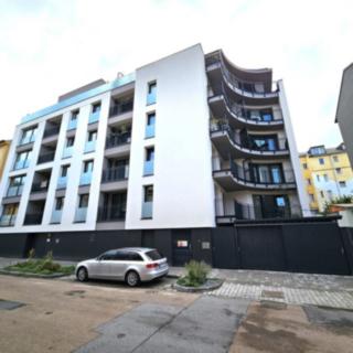 Pronájem parkovacího místa 15 m² Plzeň