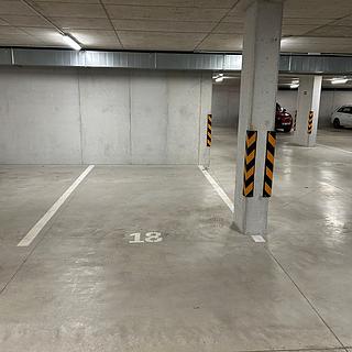 Pronájem parkovacího místa 18 m&sup2; Plzeň