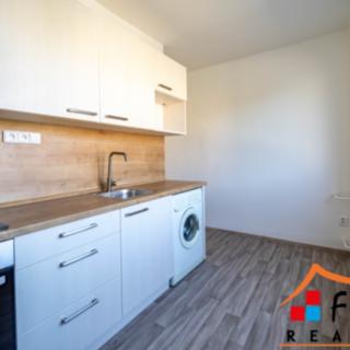 Pronájem bytu 2+1 50 m² Ostrava, 28. října