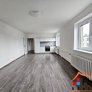 Pronájem bytu 1+kk a garsoniéry 36 m² Frýdek-Místek Frýdek
