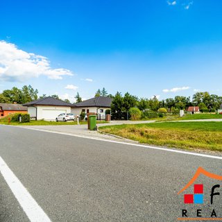 Prodej stavební parcely 1403 m² Havířov