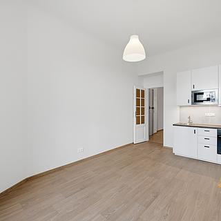 Pronájem kanceláře 58 m&sup2; Praha