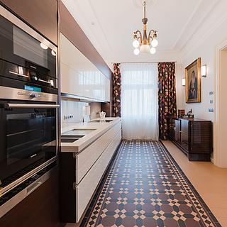 Pronájem bytu 5+1 a více 184 m² Praha