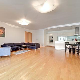Pronájem bytu 4+kk 130 m² Praha