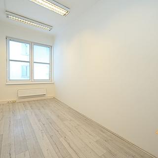 Pronájem kanceláře 23 m² Praha Vinohrady, Londýnská