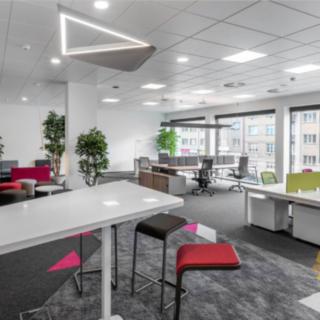 Pronájem kanceláře 340 m² Praha