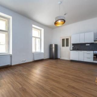 Pronájem bytu 1+kk, garsoniery 35 m² Praha