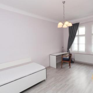 Pronájem bytu 1+1 28 m² Praha