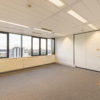 Pronájem kanceláře 183 m² Praha