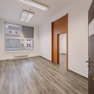 Pronájem kanceláře 37 m&sup2; Praha