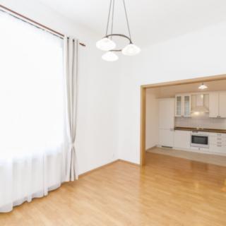 Pronájem bytu 3+kk 56 m² Praha