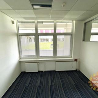Pronájem kanceláře 650 m² Praha