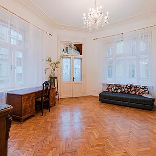 Pronájem bytu 3+1 91 m² Praha