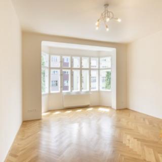 Pronájem bytu 2+kk 58 m² Praha