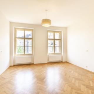 Pronájem bytu 2+kk 50 m² Praha Staré Město, Kozí