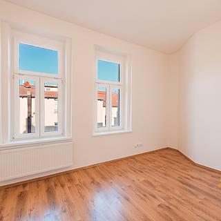Pronájem bytu 2+kk 42 m² Praha