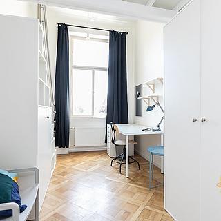 Pronájem pokoje 11 m² Praha Malá Strana, náměstí Kinských
