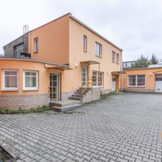 Pronájem kanceláře 220 m² Praha