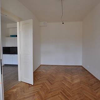 Pronájem bytu 2+kk 35 m² Praha Nové Město, Lípová