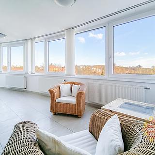 Pronájem bytu 5+kk 240 m&sup2; Praha