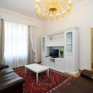 Pronájem bytu 4+kk 120 m² Praha