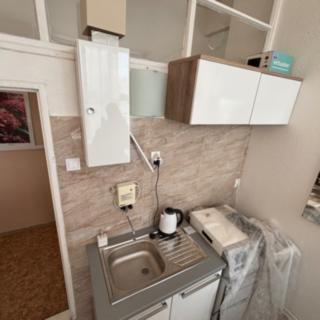 Pronájem ostatního komerčního prostoru 13 m² Praha Vršovice, Smolenská