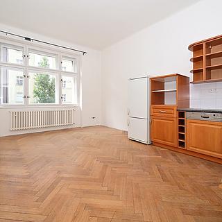 Pronájem bytu 5+kk 139 m² Praha Bubeneč, Zelená