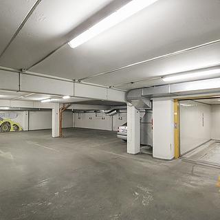 Pronájem parkovacího místa 15 m² Praha Smíchov, Jindřicha Plachty