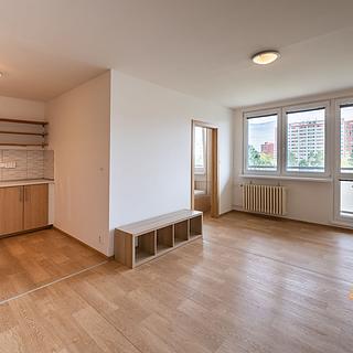 Pronájem bytu 2+kk 60 m² Praha