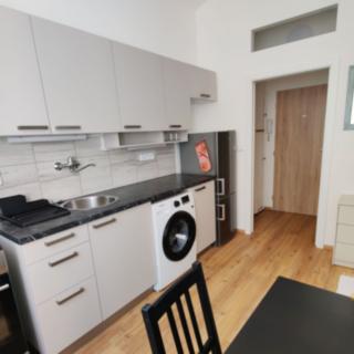 Pronájem bytu 1+1 25 m² Praha