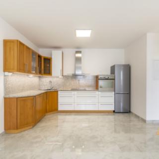 Pronájem bytu 3+kk 70 m² Praha