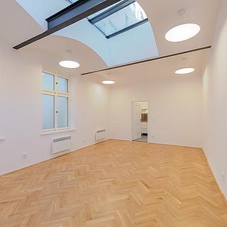 Pronájem bytu 2+kk 50 m&sup2; Praha