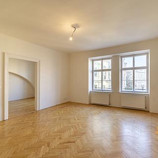 Pronájem bytu 4+1 155 m² Praha Staré Město, Týnská ulička