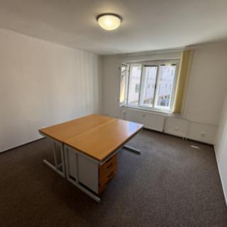 Pronájem kanceláře 20 m² Praha Vršovice, Petrohradská