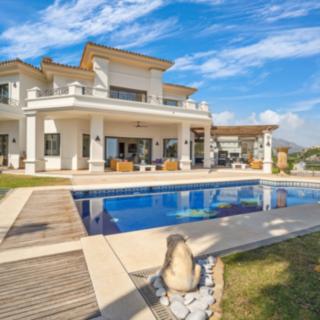 Prodej vily, 714m²