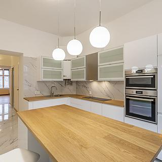 Pronájem bytu 5+1 a více 200 m² Praha