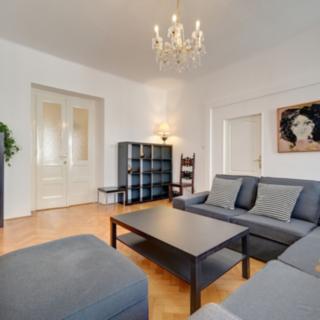 Pronájem bytu 4+1 132 m² Praha Nové Město, Biskupská
