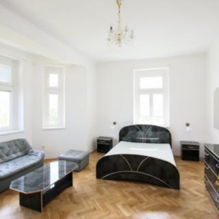 Pronájem bytu 3+1 95 m² Praha Dejvice, Na čihadle