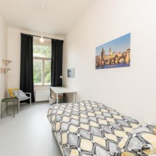Pronájem pokoje 14 m² Praha Malá Strana, náměstí Kinských