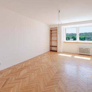 Pronájem bytu 3+1 70 m² Praha