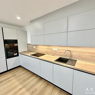 Pronájem bytu 3+kk 95 m² Ráječko