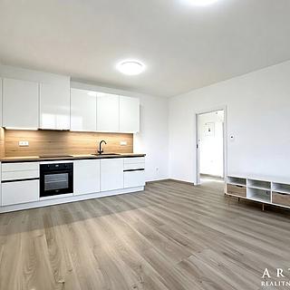Pronájem bytu 2+kk 42 m&sup2; Brno